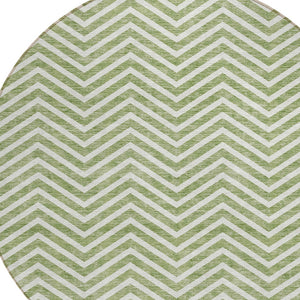 Homeroots 3' Artichoke Green Chevron Indoor Outdoor Area Rug - Stylish, Washable, Durable For High Traffic Areas 8' Round Polyester 596263