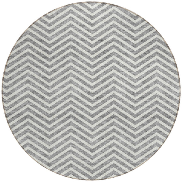 Homeroots 3' Artichoke Green Chevron Indoor Outdoor Area Rug - Stylish, Washable, Durable For High Traffic Areas 8' Round Polyester 596269