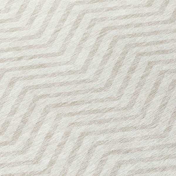 Homeroots 3' Artichoke Green Chevron Indoor Outdoor Area Rug - Stylish, Washable, Durable For High Traffic Areas 8' Round Polyester 596275