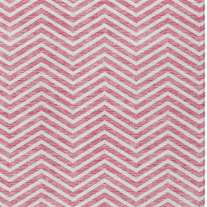 Homeroots 3' Artichoke Green Chevron Indoor Outdoor Area Rug - Stylish, Washable, Durable For High Traffic Areas 5' X 8' Polyester 596286