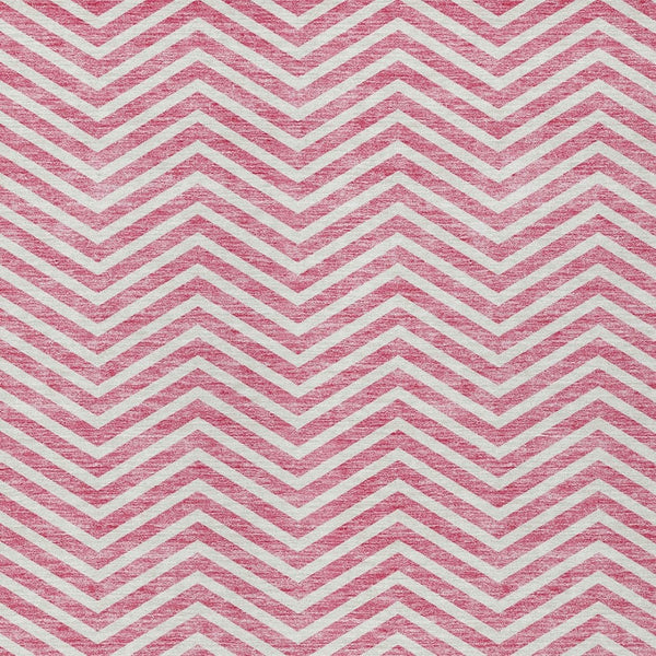 Homeroots 3' Artichoke Green Chevron Indoor Outdoor Area Rug - Stylish, Washable, Durable For High Traffic Areas 8' X 10' Polyester 596288