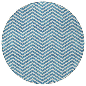 Homeroots 3' Artichoke Green Chevron Indoor Outdoor Area Rug - Stylish, Washable, Durable For High Traffic Areas 8' Round Polyester 596293