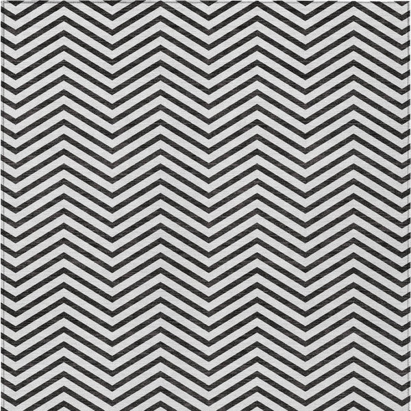 Homeroots 3' Artichoke Green Chevron Indoor Outdoor Area Rug - Stylish, Washable, Durable For High Traffic Areas 8' X 10' Polyester 596300