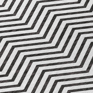 Homeroots 3' Artichoke Green Chevron Indoor Outdoor Area Rug - Stylish, Washable, Durable For High Traffic Areas 9' X 12' Polyester 596301