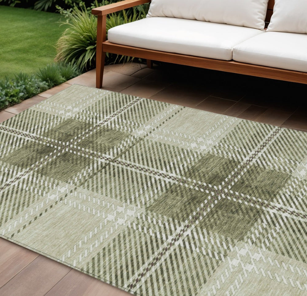 HomeRoots 9' X 12' Washable Plaid Area Rug in Artichoke Green, Brown & Ivory - Indoor/Outdoor Versatility! 596307