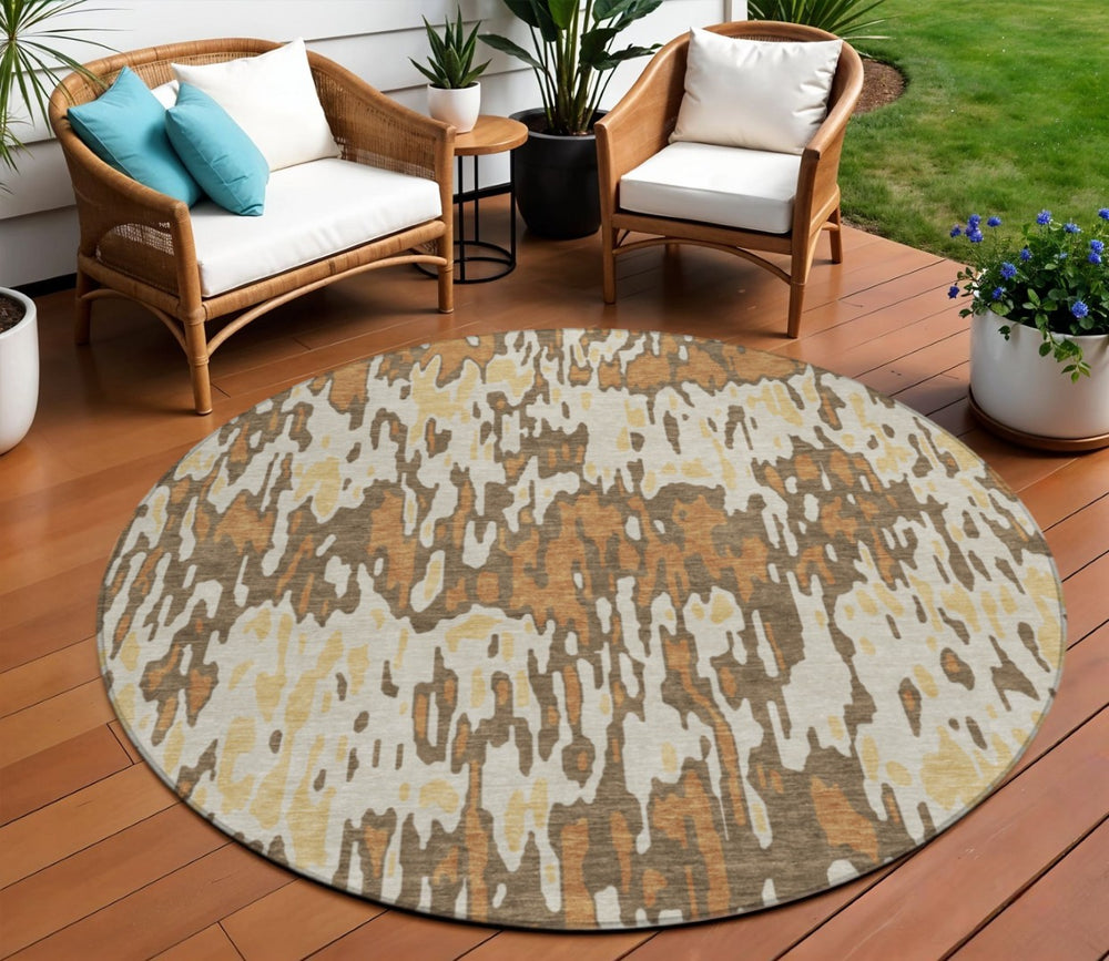 HomeRoots 5' Copper Gold and Ivory Striped Area Rug - Durable, Washable Design for Indoor and Outdoor Use 8' Round 596664