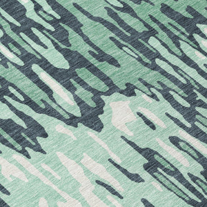 Homeroots 3' Washable Brown Beige And Gray Striped Area Rug For Indoor And Outdoor High Traffic Spaces 8' Round Polyester 596706