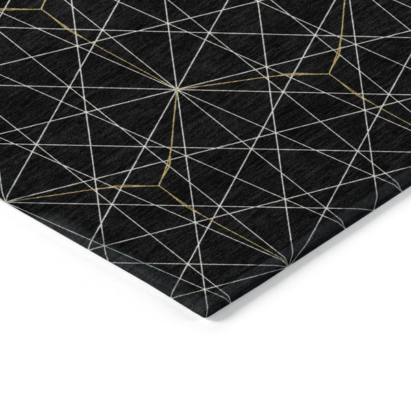 Homeroots 3' Black And Ivory Geometric Washable Area Rug - Perfect For Indoor And Outdoor Spaces, Durable Design 10' X 14' Polyester 596721