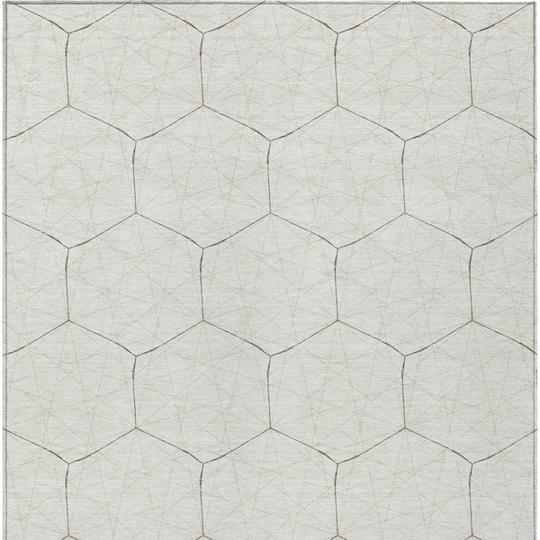 Homeroots 3' Black And Ivory Geometric Washable Area Rug - Perfect For Indoor And Outdoor Spaces, Durable Design 5' X 8' Polyester 596747