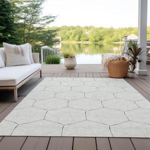 Homeroots 3' Black And Ivory Geometric Washable Area Rug - Perfect For Indoor And Outdoor Spaces, Durable Design 8' X 10' Polyester 596755