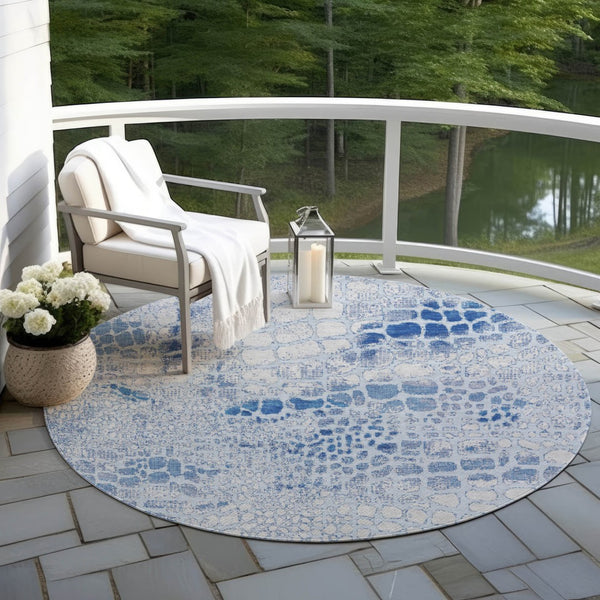 Homeroots 3' Charcoal Brown And Copper Abstract Washable Area Rug For Indoor And Outdoor Spaces, Durable Design 8' Round Polyester 596826