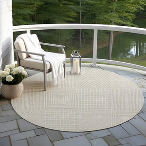 Homeroots 3' Beige And Ivory Geometric Washable Area Rug - Versatile Indoor Outdoor Design For Any Space 8' Round Polyester 596898