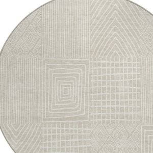 Homeroots 3' Beige And Ivory Geometric Washable Area Rug - Versatile Indoor Outdoor Design For Any Space 8' Round Polyester 596898