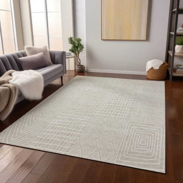 Homeroots 3' Beige And Ivory Geometric Washable Area Rug - Versatile Indoor Outdoor Design For Any Space 8' X 10' Polyester 596899