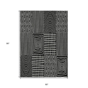 Homeroots 3' Beige And Ivory Geometric Washable Area Rug - Versatile Indoor Outdoor Design For Any Space 5' X 8' Polyester 596903