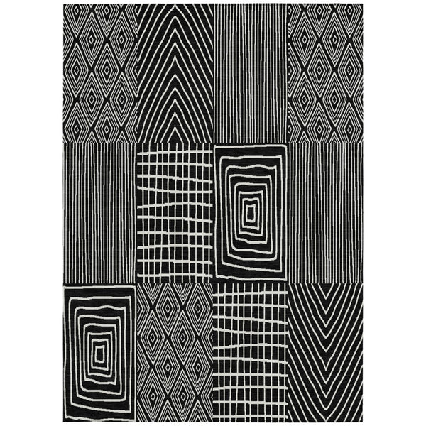 Homeroots 3' Beige And Ivory Geometric Washable Area Rug - Versatile Indoor Outdoor Design For Any Space 5' X 8' Polyester 596903