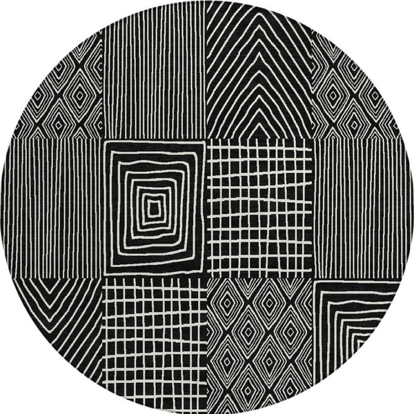 Homeroots 3' Beige And Ivory Geometric Washable Area Rug - Versatile Indoor Outdoor Design For Any Space 8' Round Polyester 596904