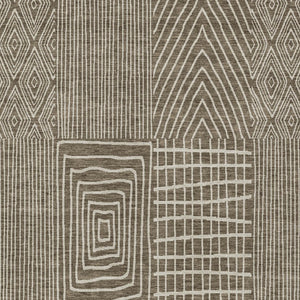 Homeroots 3' Beige And Ivory Geometric Washable Area Rug - Versatile Indoor Outdoor Design For Any Space 5' X 8' Polyester 596909