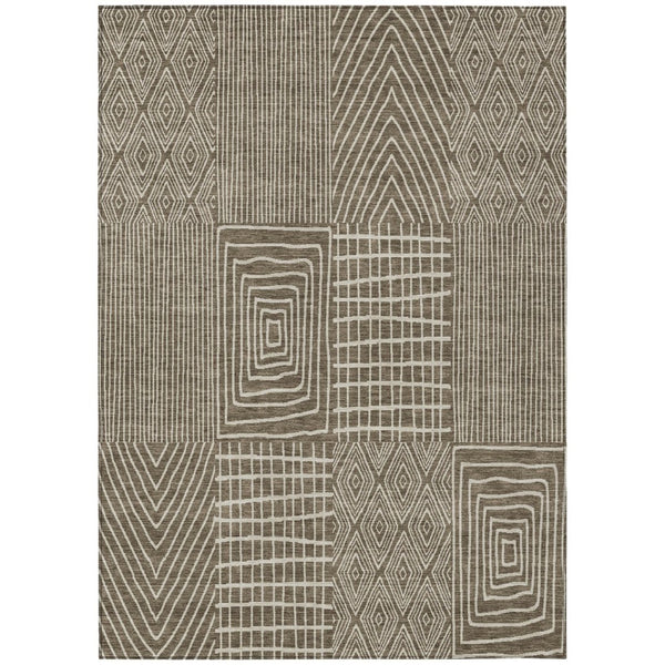 HomeRoots 9' Stylish Brown and Beige Geometric Washable Indoor-Outdoor Area Rug for Modern Spaces and Durability 596912