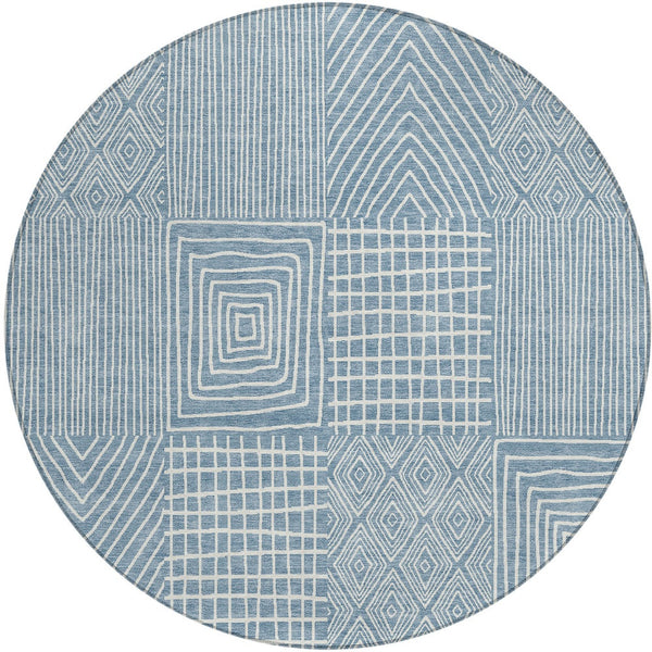 Homeroots 3' Beige And Ivory Geometric Washable Area Rug - Versatile Indoor Outdoor Design For Any Space 8' Round Polyester 596916