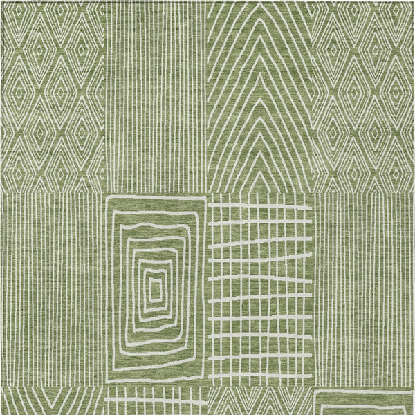 Homeroots 3' Beige And Ivory Geometric Washable Area Rug - Versatile Indoor Outdoor Design For Any Space 3' X 5' Polyester 596920