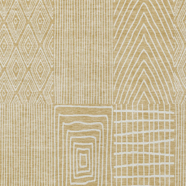 Homeroots 3' Beige And Ivory Geometric Washable Area Rug - Versatile Indoor Outdoor Design For Any Space 5' X 8' Polyester 596927