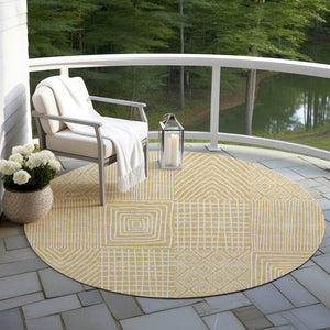 Homeroots 3' Beige And Ivory Geometric Washable Area Rug - Versatile Indoor Outdoor Design For Any Space 8' Round Polyester 596928