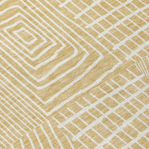 Homeroots 3' Beige And Ivory Geometric Washable Area Rug - Versatile Indoor Outdoor Design For Any Space 8' X 10' Polyester 596929