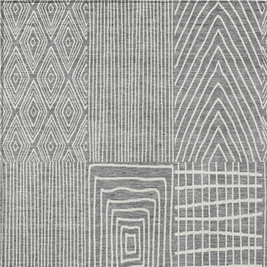 Homeroots 3' Beige And Ivory Geometric Washable Area Rug - Versatile Indoor Outdoor Design For Any Space 3' X 5' Polyester 596932
