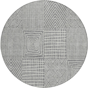 Homeroots 3' Beige And Ivory Geometric Washable Area Rug - Versatile Indoor Outdoor Design For Any Space 8' Round Polyester 596934