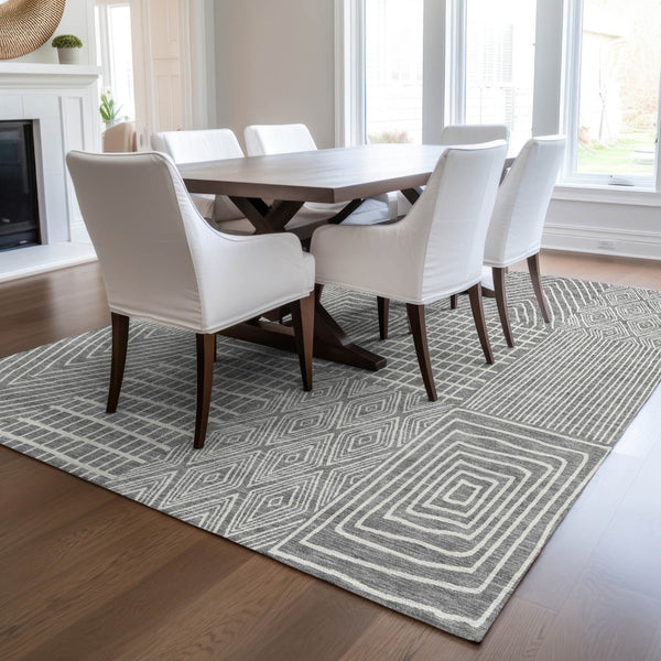 Homeroots 3' Beige And Ivory Geometric Washable Area Rug - Versatile Indoor Outdoor Design For Any Space 9' X 12' Polyester 596936