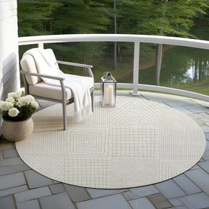 Homeroots 3' Beige And Ivory Geometric Washable Area Rug - Versatile Indoor Outdoor Design For Any Space 8' Round Polyester 596940