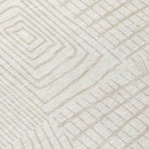 Homeroots 3' Beige And Ivory Geometric Washable Area Rug - Versatile Indoor Outdoor Design For Any Space 8' Round Polyester 596940