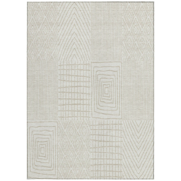 Homeroots 3' Beige And Ivory Geometric Washable Area Rug - Versatile Indoor Outdoor Design For Any Space 9' X 12' Polyester 596942