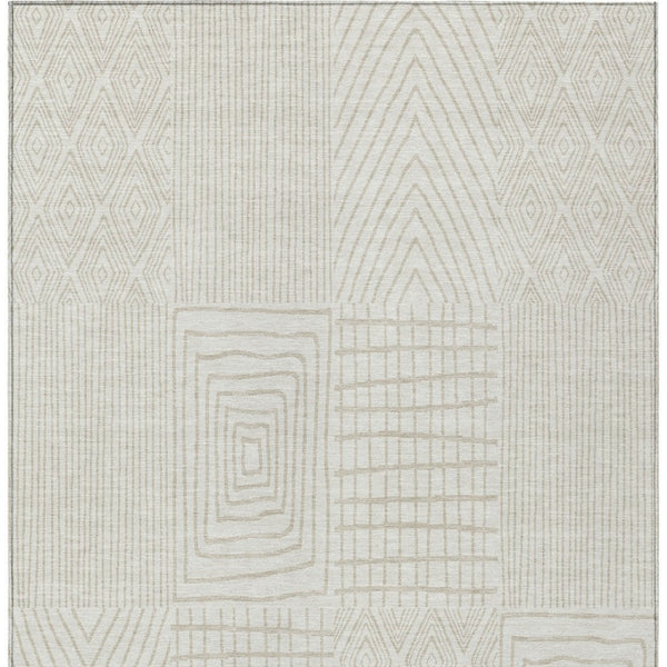 Homeroots 3' Beige And Ivory Geometric Washable Area Rug - Versatile Indoor Outdoor Design For Any Space 10' X 14' Polyester 596943