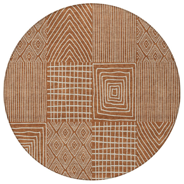 Homeroots 3' Beige And Ivory Geometric Washable Area Rug - Versatile Indoor Outdoor Design For Any Space 8' Round Polyester 596964