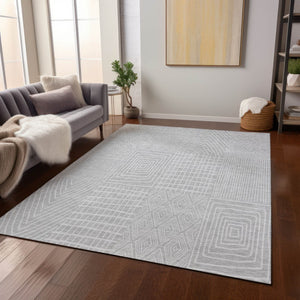 Homeroots 3' Beige And Ivory Geometric Washable Area Rug - Versatile Indoor Outdoor Design For Any Space 5' X 8' Polyester 596969