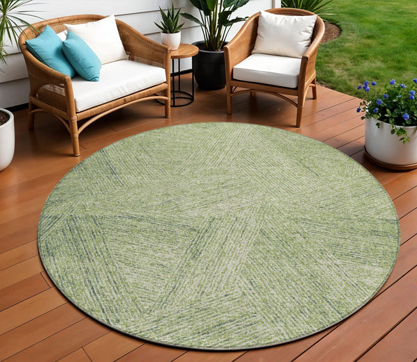 Homeroots 3' Artichoke Green And Ivory Abstract Washable Area Rug – Perfect For Indoor And Outdoor Use! 8' Round Polyester 596982