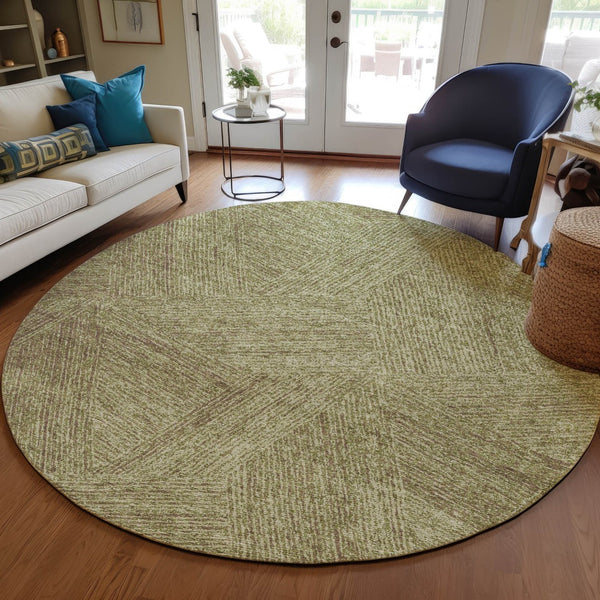 Homeroots 3' Artichoke Green And Ivory Abstract Washable Area Rug – Perfect For Indoor And Outdoor Use! 8' Round Polyester 597012