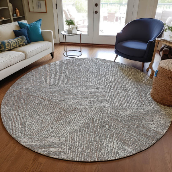 Homeroots 3' Artichoke Green And Ivory Abstract Washable Area Rug – Perfect For Indoor And Outdoor Use! 8' Round Polyester 597024