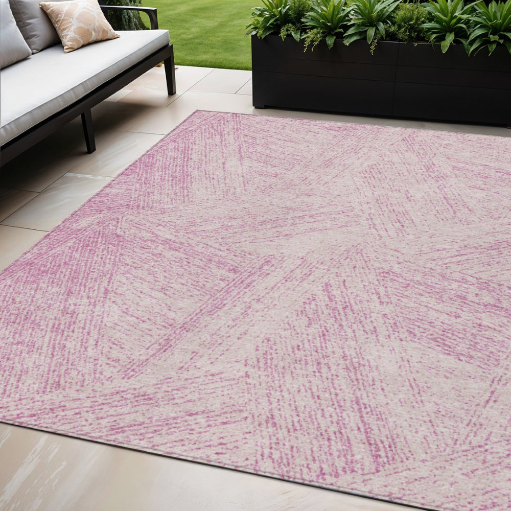 HomeRoots 5' Stylish Pink and Ivory Abstract Area Rug - Modern, Washable, Versatile for Indoor and Outdoor Spaces 5' X 8' 597041