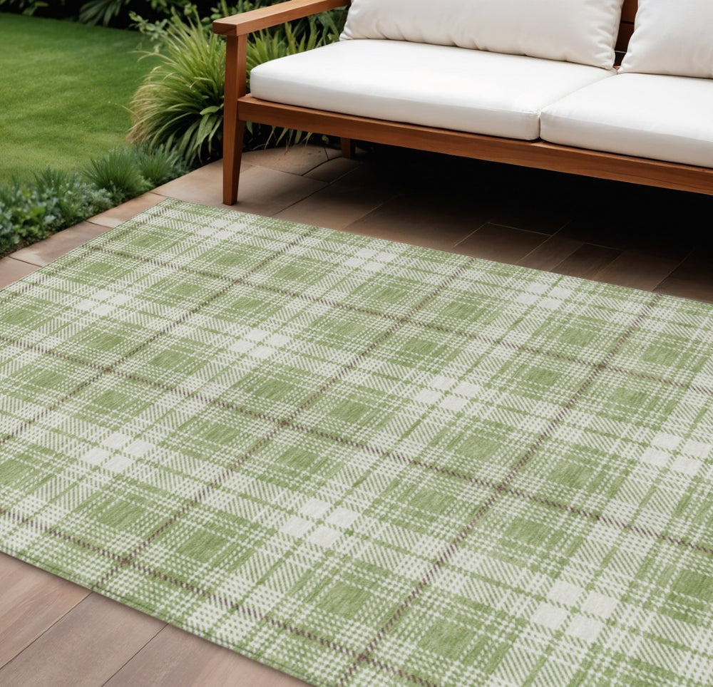 HomeRoots 9' X 12' Washable Plaid Area Rug in Artichoke Green, Brown & Ivory - Perfect for Indoor & Outdoor Use! 597073