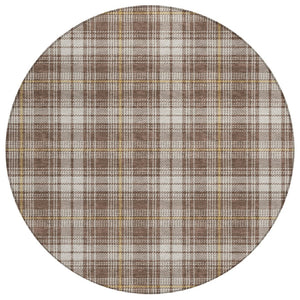 HomeRoots 5' Classic Brown Beige Gold Plaid Washable Area Rug for Indoor Outdoor High-Traffic Spaces 8' Round 597095