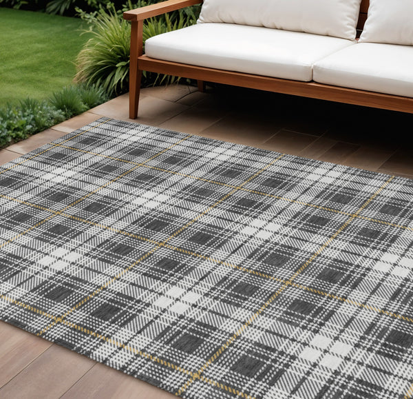 Homeroots 3' Stylish Artichoke Green Brown And Ivory Plaid Washable Area Rug For Indoor And Outdoor Use 8' X 10' Polyester 597102