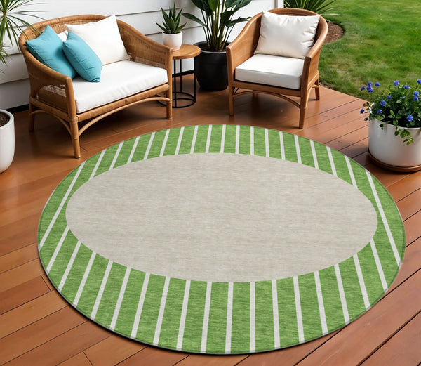 Homeroots 3' Black And Beige Striped Washable Area Rug - Durable, Stylish Design For Indoor And Outdoor Use 8' Round Polyester 597159