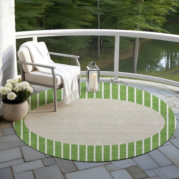 Homeroots 3' Black And Beige Striped Washable Area Rug - Durable, Stylish Design For Indoor And Outdoor Use 8' Round Polyester 597159