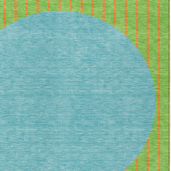 Homeroots 3' Black And Beige Striped Washable Area Rug - Durable, Stylish Design For Indoor And Outdoor Use 5' X 8' Polyester 597176