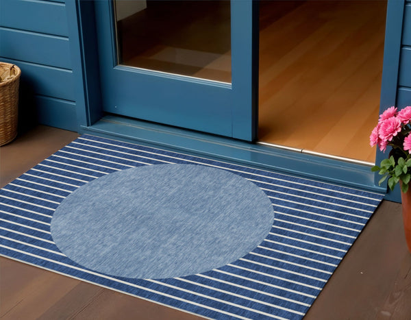 Homeroots 3' Black And Beige Striped Washable Area Rug - Durable, Stylish Design For Indoor And Outdoor Use 3' X 5' Polyester 597181