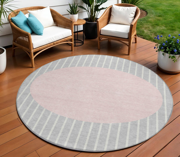 Homeroots 3' Black And Beige Striped Washable Area Rug - Durable, Stylish Design For Indoor And Outdoor Use 8' Round Polyester 597195