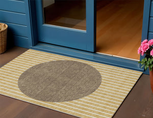 Homeroots 3' Black And Beige Striped Washable Area Rug - Durable, Stylish Design For Indoor And Outdoor Use 3' X 5' Polyester 597205